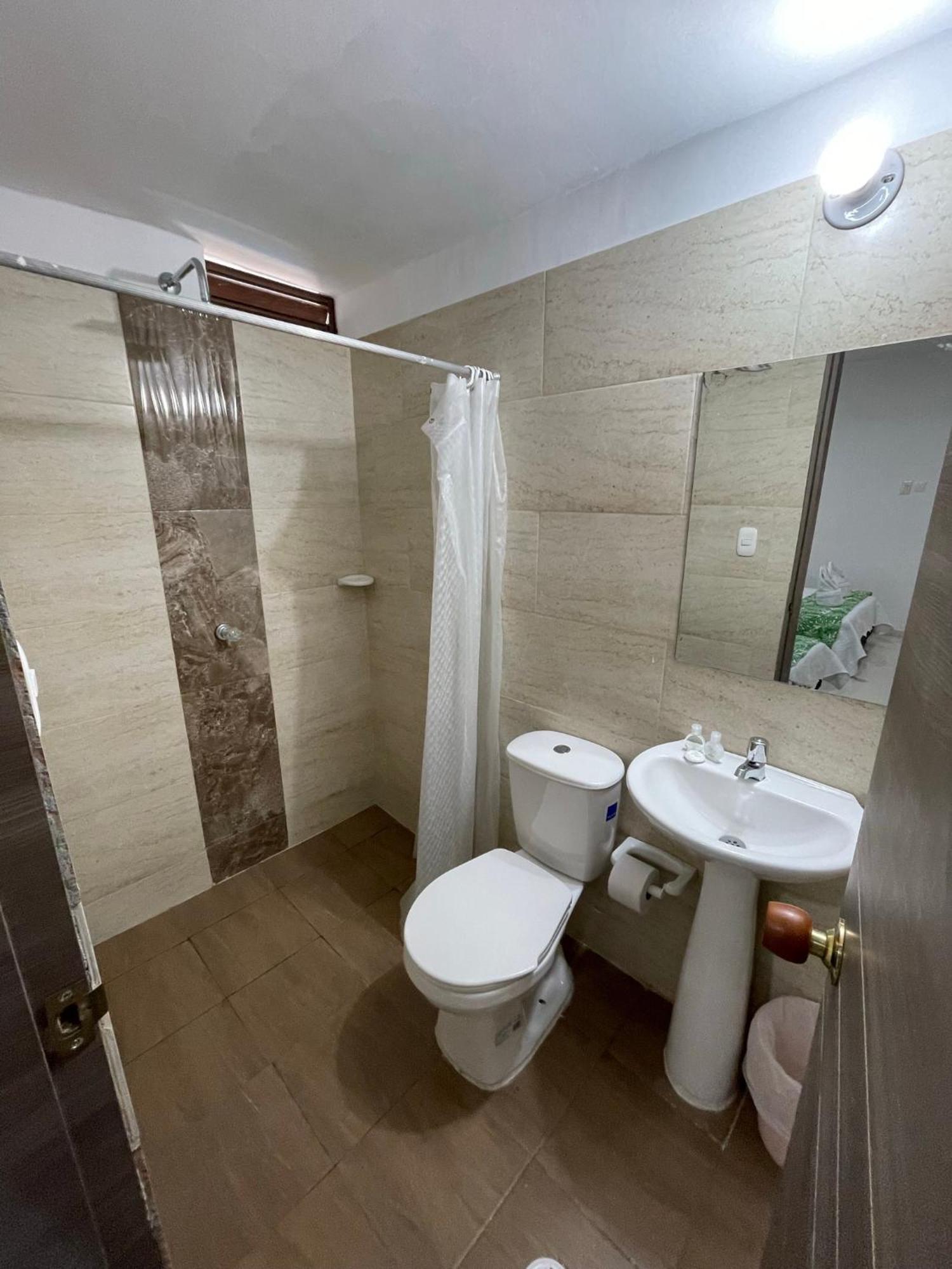 Hotel Maratea Melgar Dış mekan fotoğraf